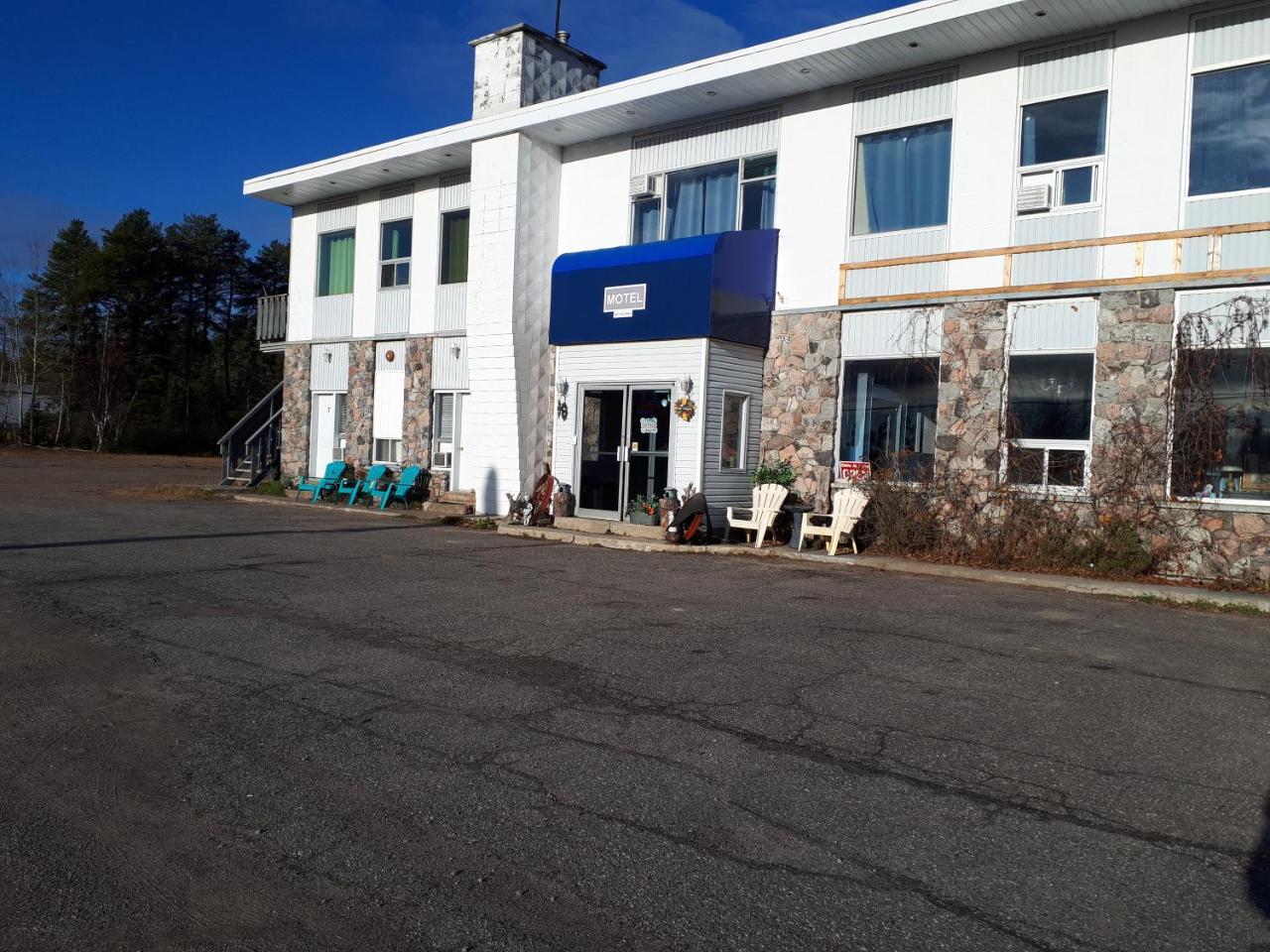 Nipigon Travelers Motel Exterior foto